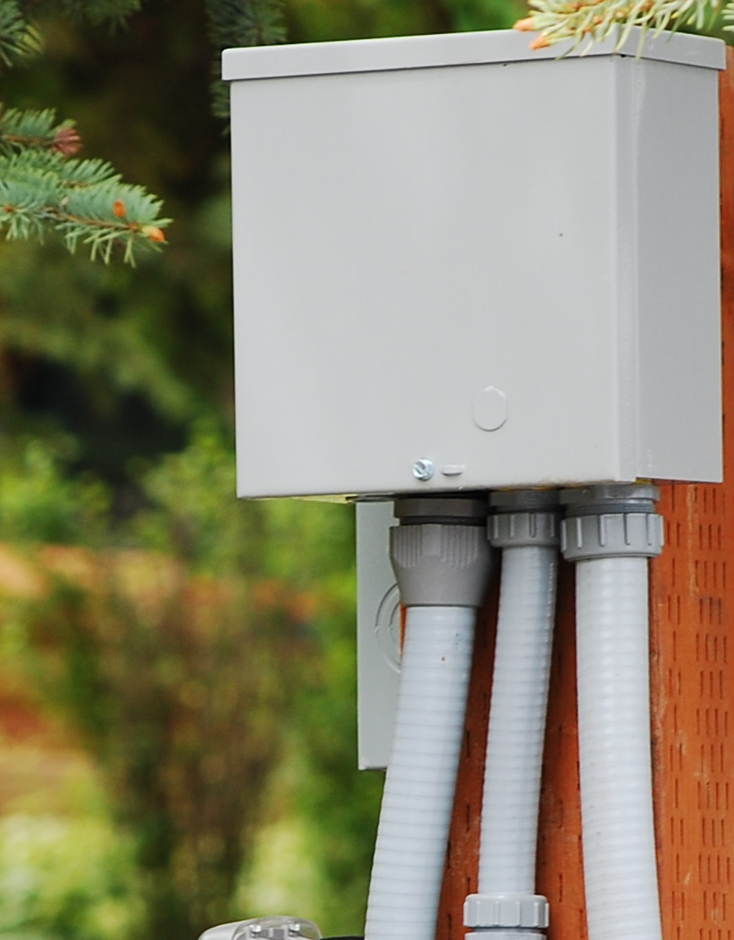 conduit and box to conceal cctv wires