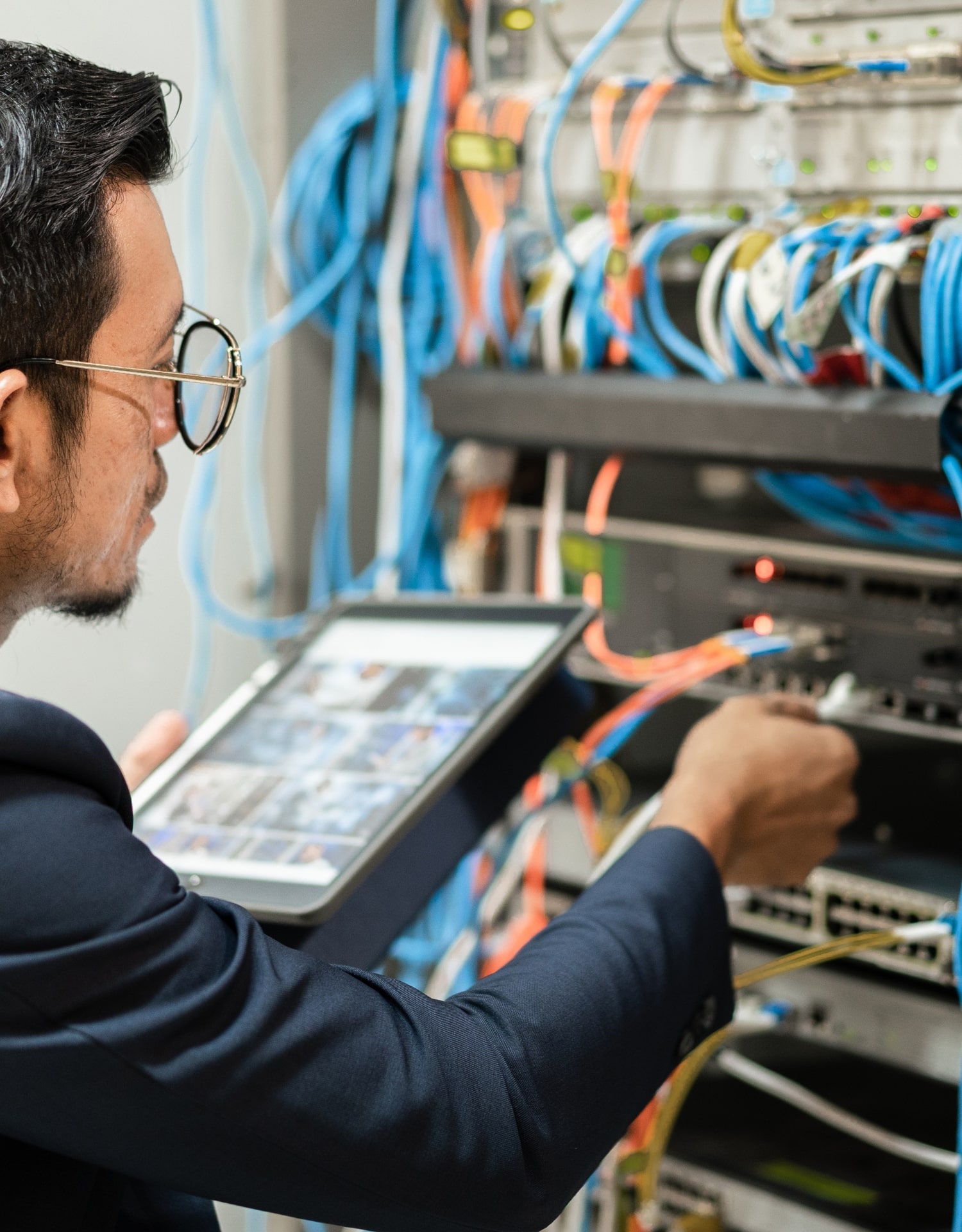 structured cabling technician